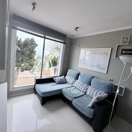 Atico Con Solarium En Pedregalejo דירה מאלגה